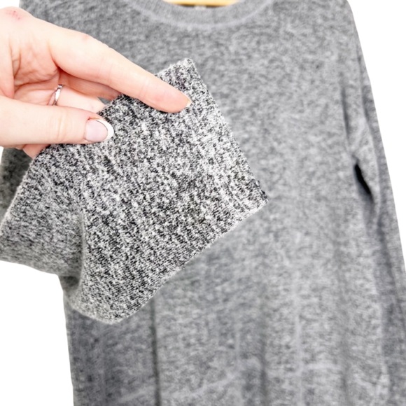 Lucky Brand Women’s Gray Black Marbled Crewneck Soft Fuzzy Long Sleeve Sweater - Picture 4 of 16